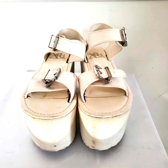 Yru Orion White Platform Sandal Size 7 - Picture 3 of 14